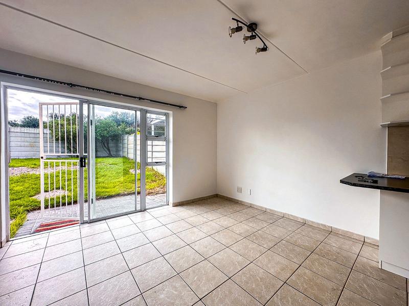 2 Bedroom Property for Sale in Protea Heights Western Cape